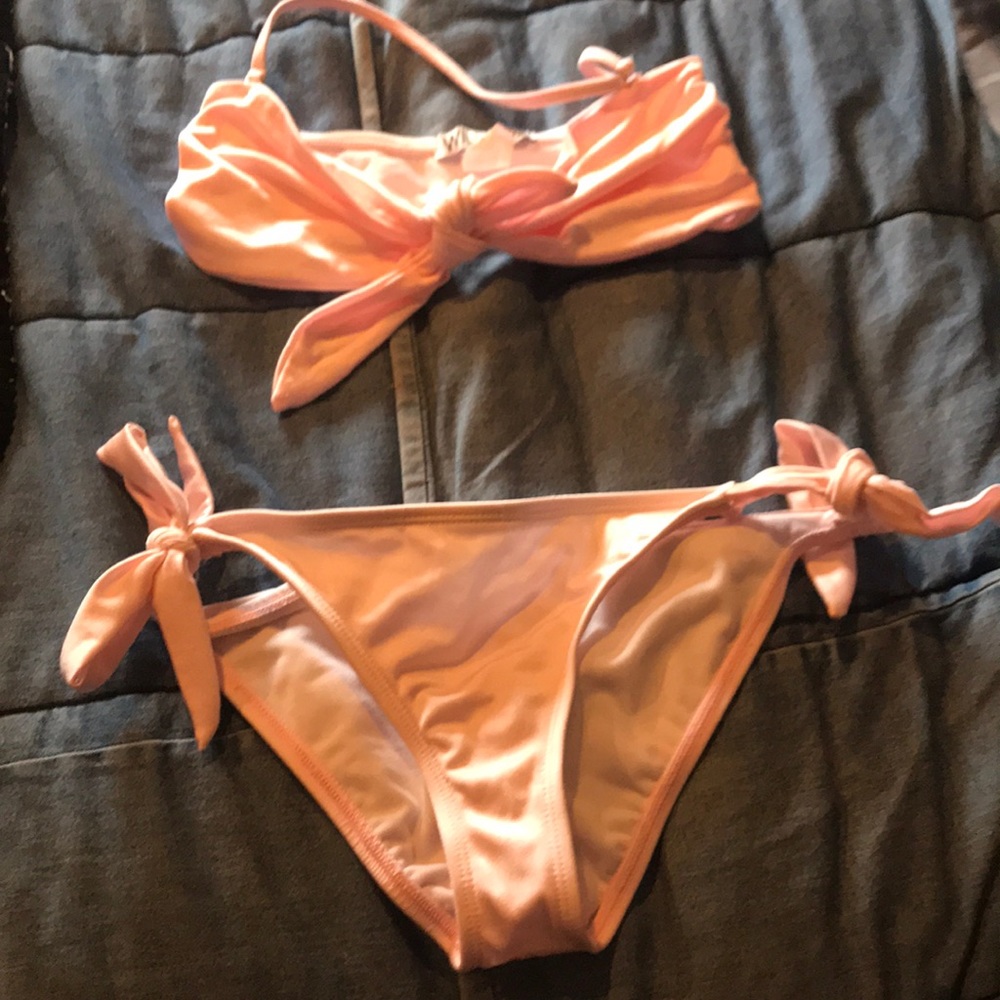 Wildfox bikini - Picture 2 of 4